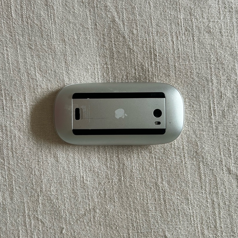 Apple Magic Mouse - Picture 3 of 3